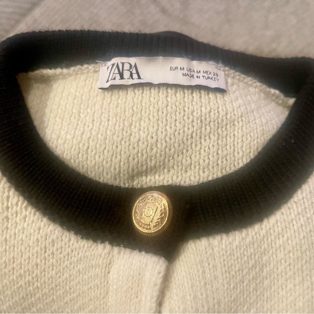 Chic cream cardigan, pearl buttons, soft & warm, fits all styles!